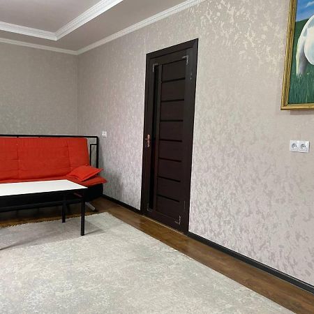 Karakol-Guest B&B 외부 사진