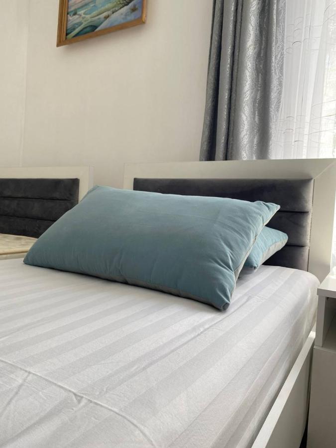 Karakol-Guest B&B 외부 사진
